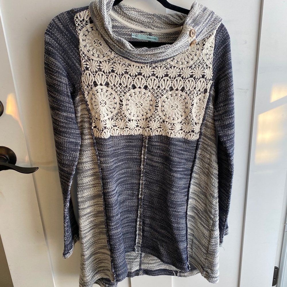 Maurices Long Sweater colorblocked size medium